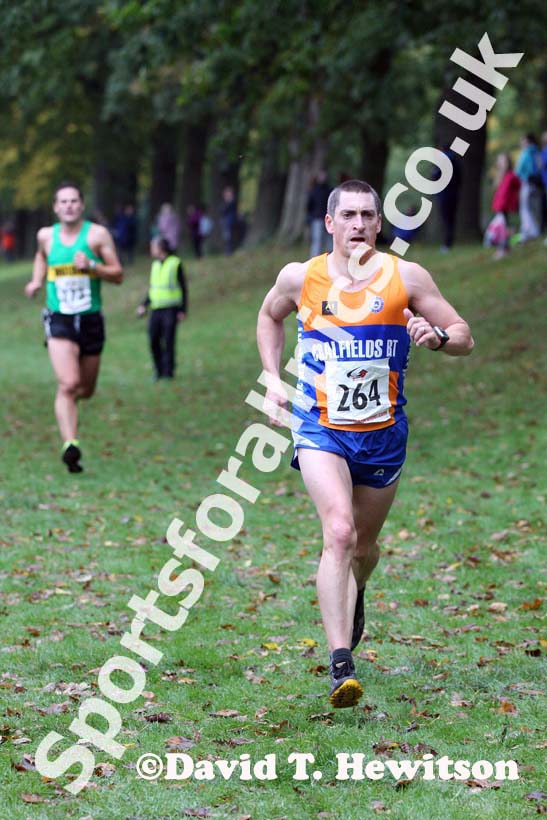 Garry Walker in the Gibside Trail Race, Rowlands Gill. Photo: David T. Hewitson/Sports for All Pics